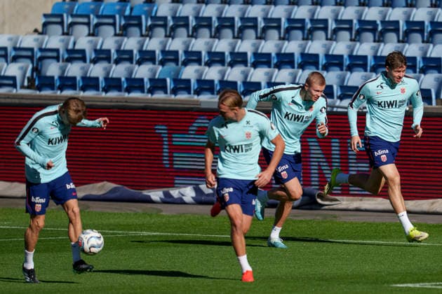 National soccer team coach Oslo 20260926 Erling Braut Haaland and the rest of the national team train at Ullevaal Stadium the day before the match against Portugal. Photo: Javad Parsa, NTB, Oslo, Norway. EDITORIAL USE ONLY. RESTRICTED USE FOR BETTING COMPANIES.  Copyright: xJavadxParsax xNTBx