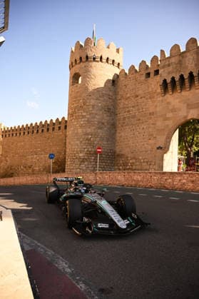 F1 - AZERBAIJAIN GRAND PRIX 2026 12 KIMI ANTONELLI Andrea (ita), Mercedes AMG F1 Team W17, action during the 2026 Formula 1 Azerbaijan Grand Prix, 15th round of the 2026 Formula One World Championship, WM, Weltmeisterschaft from September 24 to 26, 2026 on the Baku City Circuit, in Baku, Azerbaijan - BakuAzerbaijan  Copyright: xDPPIx
