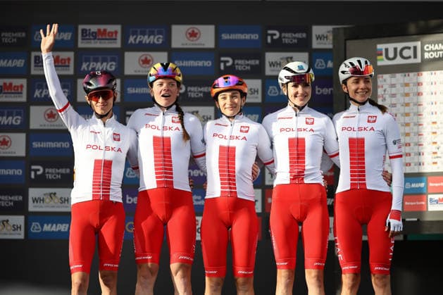 2026 UCI Road World Championships Picture by Alex Whitehead SWpix.com - 26 09 2026 - Cycling - 2026 UCI Road World Championships - MontrÃ al, Canada - Women Elite Road Race - Poland - Marta Jaskulska (Poland), Marta Lach (Poland), Kasia Niewiadoma-Phinney (Poland), Kaja Rysz (Poland), Dominika Wlodarczyk (Poland) MontrÃ al Avenue du Parc Canada Copyright: x xSWpix.comx(t axPhotographyxHubxLtd)xAlexxWhitehead SWpix.comx SWP-3521-3929