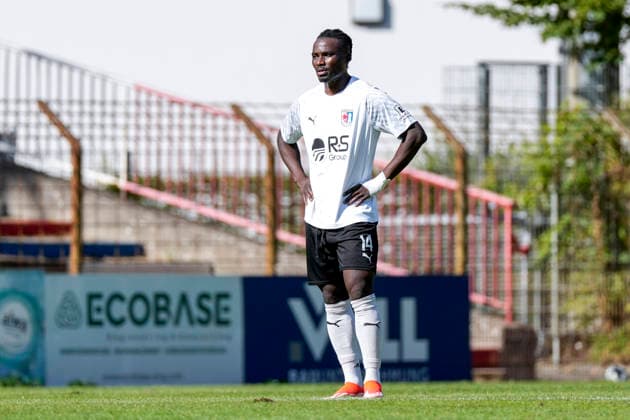 Hans Nunoo Sarpei (SG Barockstadt, 14), Spieler der SG Barockstadt Fulda-Lehnerz (Föllscheelf), enttäuscht schauend, Enttäuschung, Frustration, disappointed, pessimistisch, nach dem Gegentor zum 2:0, Action, Aktion, Spielszene, 26.09.2026, Mannheim (Deutschland), Fussball, Regionalliga Südwest, VfR Mannheim - SG Barockstadt Fulda-Lehnerz