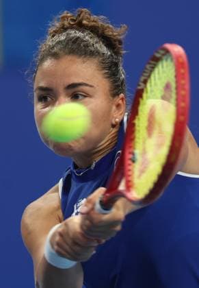Jasmine Paolini pictured in action during the tennis match between Svitolina and Paolini, in the the tie between Ukraine and Italy in the Semi Finals of the Billie King Cup tournament, on Saturday 26 September 2026 in Shenzhen, China. VIRGINIExLEFOUR  x187881322x