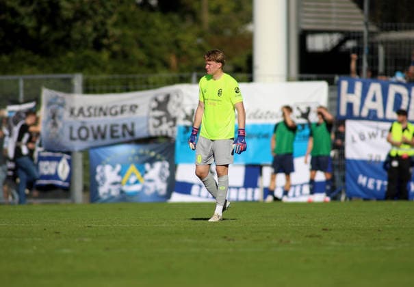 Fussball, Herren, Regionalliga Bayern, Saison 2026 2027, SV Wacker Burghausen - TSV 1860 München , flatbuy-Stadion an der Liebigstraße Paul Bachmann (TSV 1860 München) heute im Tor