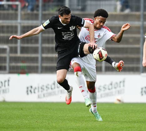 26.09.2026, xophax, Fussball , Regionalliga West 26 27 Franz Kremer Stadion : 1.FC Köln gegen VFB 03 Hilden . Ilhan Altuntas , links ( Hilden ) gegen David Fürst , rechts ( 1.FC Köln ) Koeln