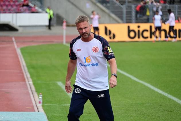 26.09.2026 xkhx Kassel, Auestadion Regionalliga Südwest Saison 2026 2027 KSV Hessen Kassel - FSV Mainz 05 II Trainer Benjamin Hoffmann FSV Mainz 05 II
