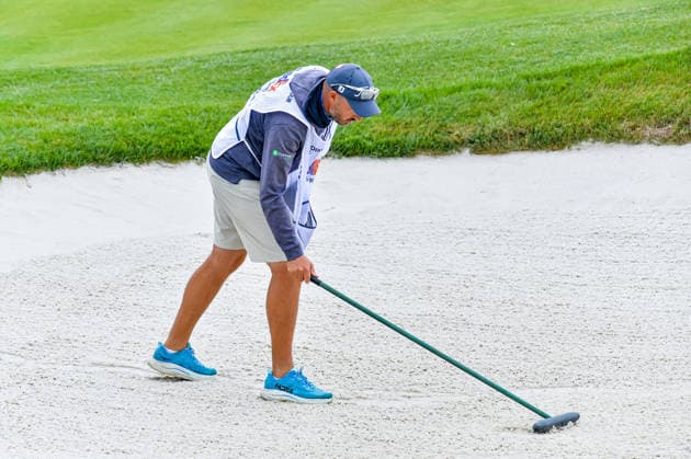 GOLF : FedEx Open de France - 26 09 26 Illustration de Caddie GuyancourtFrance  Copyright: xBaptistexAutissierx