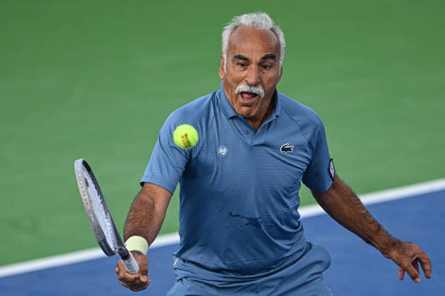 Ankara Open WTA, Tennis Damen 125 Tennis Tournament ANKARA, TURKIYE - SEPTEMBER 26: Former professional tennis player Mansour Bahrami, also known as the King of Trick Shots, takes part in an exhibition match during the Turk Telekom Ankara Open WTA 125 tennis tournament in Ankara, Turkiye, on September 26, 2026. Harun Ozalp Anadolu Ankara Turkey. Editorial use only. Please get in touch for any other usage.  Copyright: x2026xAnadoluxHarunxOzalpx
