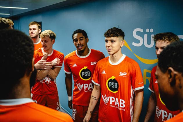 26.09.2026, xhfmx, Basketball easyCredit BBL Bundesliga, Frankfurt Skyliners - Rasta Vechta Rasta Vechta Spieler machen sich warm für das Spiel gegen Frankfurt Frankfurt am Main