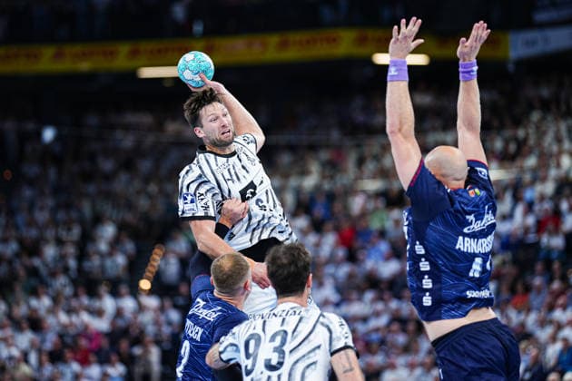 Wurf Tor Harald Reinkind (THW Kiel, 06) GER, THW Kiel vs. SG Flensburg-Handewitt, Handball, 1. Bundesliga, Spieltag 6, Saison 2026 2027, 26.09.2026 GER, THW Kiel vs. SG Flensburg-Handewitt, Handball, 1. Bundesliga, Spieltag 6, Saison 2026 2027, 26.09.2026 Kiel Copyright: xEibner-Pressefoto MarcelxvonxFehrnx EP_MFN