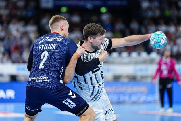 Simon Pytlick (SG Flensburg-Handewitt, 02), Harald Reinkind (THW Kiel, 06) GER, THW Kiel vs. SG Flensburg-Handewitt, Handball, 1. Bundesliga, Spieltag 6, Saison 2026 2027, 26.09.2026 GER, THW Kiel vs. SG Flensburg-Handewitt, Handball, 1. Bundesliga, Spieltag 6, Saison 2026 2027, 26.09.2026 Kiel Copyright: xEibner-Pressefoto MarcelxvonxFehrnx EP_MFN