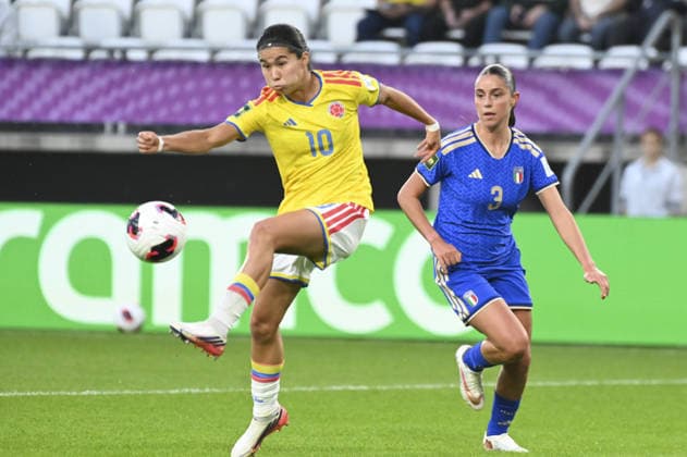 IPA89001753 - Mariana Silva (COL) and Caterina Venturelli (ITA) during the third-place match of the FIFA U-20 Women s World Cup between Italy and Colombia, held in ?ód?, Poland, on September 26, 2026  Copyright: xMichalxDubiel IPAxSportx xx IPA89001753