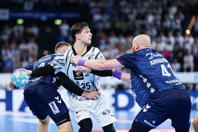 Simon Pytlick (SG Flensburg-Handewitt, 02), Domen Makuc (THW Kiel, 35), Arnar Freyr Arnarsson (SG Flensburg-Handewitt, 41) GER, THW Kiel vs. SG Flensburg-Handewitt, Handball, 1. Bundesliga, Spieltag 6, Saison 2026 2027, 26.09.2026 GER, THW Kiel vs. SG Flensburg-Handewitt, Handball, 1. Bundesliga, Spieltag 6, Saison 2026 2027, 26.09.2026 Kiel Copyright: xEibner-Pressefoto MarcelxvonxFehrnx EP_MFN
