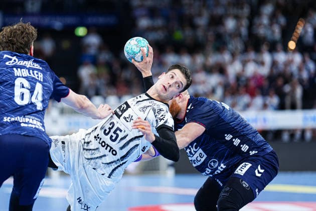 Wurf Tor Domen Makuc (THW Kiel, 35) GER, THW Kiel vs. SG Flensburg-Handewitt, Handball, 1. Bundesliga, Spieltag 6, Saison 2026 2027, 26.09.2026 GER, THW Kiel vs. SG Flensburg-Handewitt, Handball, 1. Bundesliga, Spieltag 6, Saison 2026 2027, 26.09.2026 Kiel Copyright: xEibner-Pressefoto MarcelxvonxFehrnx EP_MFN