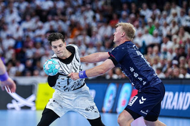 Domen Makuc (THW Kiel, 35), Emil Bergholt (SG Flensburg-Handewitt, 14) GER, THW Kiel vs. SG Flensburg-Handewitt, Handball, 1. Bundesliga, Spieltag 6, Saison 2026 2027, 26.09.2026 GER, THW Kiel vs. SG Flensburg-Handewitt, Handball, 1. Bundesliga, Spieltag 6, Saison 2026 2027, 26.09.2026 Kiel Copyright: xEibner-Pressefoto MarcelxvonxFehrnx EP_MFN