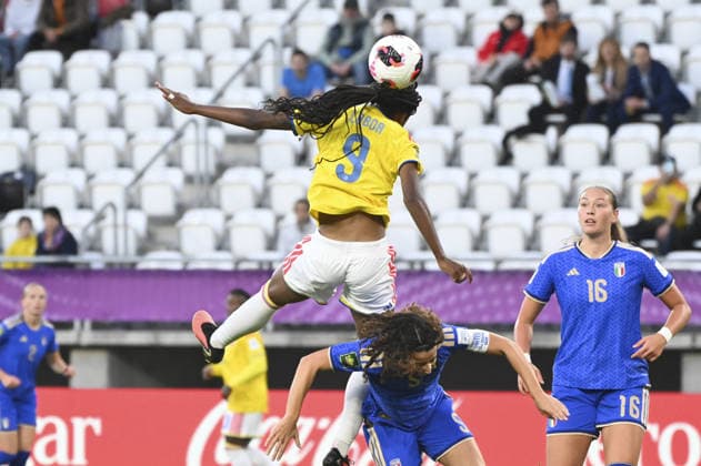 SOCCER - FIFA World Cup, WM, Weltmeisterschaft, Fussball - U20 Women? - Italy vs. Colombia Photo by IPA ABACAPRESS.COM89001741 - Valerin Loboa (COL), Azzurra Gallo (ITA), and Martina Bressan (ITA) during the third-place match of the FIFA U-20 Women s World Cup between Italy and Colombia, held in Lodz, Poland, on September 26, 2026 Lodz Poland  Copyright: xIPAxSport ABACAx
