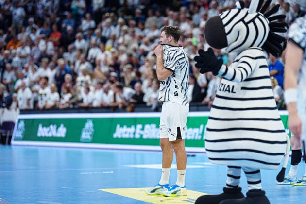 THW Kiel enttaeuscht enttaeuschung nach Unentschieden GER, THW Kiel vs. SG Flensburg-Handewitt, Handball, 1. Bundesliga, Spieltag 6, Saison 2026 2027, 26.09.2026 GER, THW Kiel vs. SG Flensburg-Handewitt, Handball, 1. Bundesliga, Spieltag 6, Saison 2026 2027, 26.09.2026 Kiel Copyright: xEibner-Pressefoto MarcelxvonxFehrnx EP_MFN