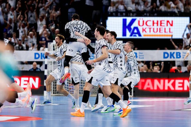 Kiel, 26. September 2026 - Handball, 1. Bundesliga 2026 27, THW Kiel - SG Flensburg-Handewitt: Spieler des THW Kiel jubeln bei Abpfiff