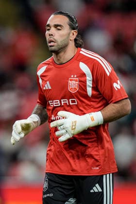 UEFA Nations League: England v Spain Spain goalkeeper David Raya Spain goalkeeper David Raya during the UEFA Nations League match England vs Spain at Wembley Stadium, London, United Kingdom on 26 September 2026 (Photo by Maynard Manyowa News Images) London Wembley Stadium Greater London United Kingdom Copyright: xMaynardxManyowa NewsxImagesx