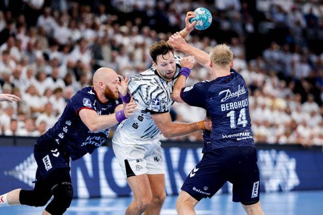 Kiel, 26. September 2026 - Handball, 1. Bundesliga 2026 27, THW Kiel - SG Flensburg-Handewitt: Arnar Freyr Arnarsson (SG Flensburg-Handewitt, 41), Harald Reinkind (THW Kiel, 6), Emil Siersbaek Bergholt (SG Flensburg-Handewitt, 14)