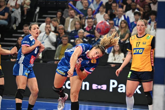 Handball : France v Suede - Match Amical 26 09 2926 MAIROT Clarisse of France during the friendly match between France and Sweden at LDLC Arena on September 26, 2026 in Lyon, France LYONFrance  Copyright: xMouradxAllilix