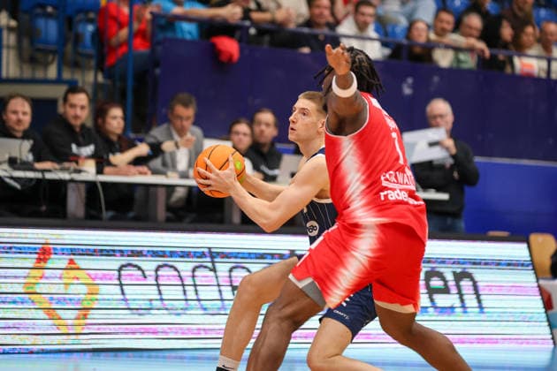 GER, Paderborn Baskets vs. VfL SparkassenStars Bochum, Basketball, ProA, 1. Spieltag, Spielzeit 2026 2027, 26.09.2026,Neil Masnic (VfL SparkassenStars Bochum) GER, Paderborn Baskets vs. VfL SparkassenStars Bochum, Basketball, ProA, 1. Spieltag, Spielzeit 2026 2027, 26.09.2026 Paderborn Baskets Copyright: xEibner-Pressefoto JavadxMohammadpourx EP_JMR