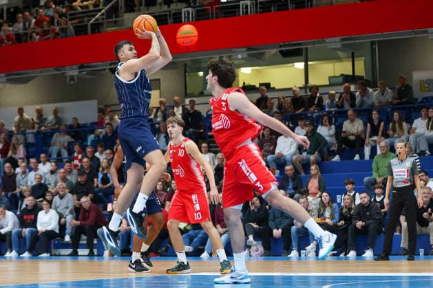 GER, Paderborn Baskets vs. VfL SparkassenStars Bochum, Basketball, ProA, 1. Spieltag, Spielzeit 2026 2027, 26.09.2026,Aitor Julen Pickett Lazo (VfL SparkassenStars Bochum) GER, Paderborn Baskets vs. VfL SparkassenStars Bochum, Basketball, ProA, 1. Spieltag, Spielzeit 2026 2027, 26.09.2026 Paderborn Baskets Copyright: xEibner-Pressefoto JavadxMohammadpourx EP_JMR