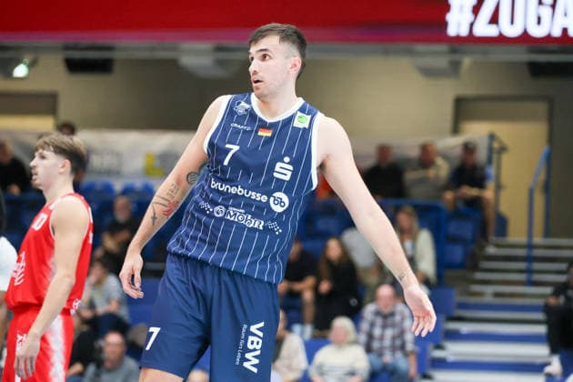 GER, Paderborn Baskets vs. VfL SparkassenStars Bochum, Basketball, ProA, 1. Spieltag, Spielzeit 2026 2027, 26.09.2026,Aitor Julen Pickett Lazo (VfL SparkassenStars Bochum) GER, Paderborn Baskets vs. VfL SparkassenStars Bochum, Basketball, ProA, 1. Spieltag, Spielzeit 2026 2027, 26.09.2026 Paderborn Baskets Copyright: xEibner-Pressefoto JavadxMohammadpourx EP_JMR