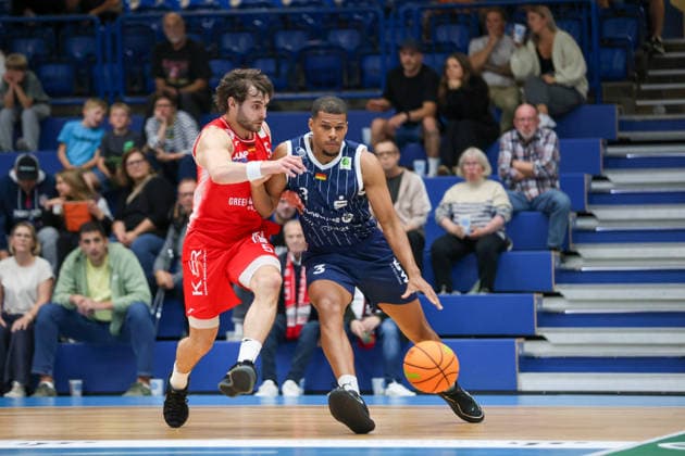 GER, Paderborn Baskets vs. VfL SparkassenStars Bochum, Basketball, ProA, 1. Spieltag, Spielzeit 2026 2027, 26.09.2026,Gabriel Kuku (VfL SparkassenStars Bochum) GER, Paderborn Baskets vs. VfL SparkassenStars Bochum, Basketball, ProA, 1. Spieltag, Spielzeit 2026 2027, 26.09.2026 Paderborn Baskets Copyright: xEibner-Pressefoto JavadxMohammadpourx EP_JMR