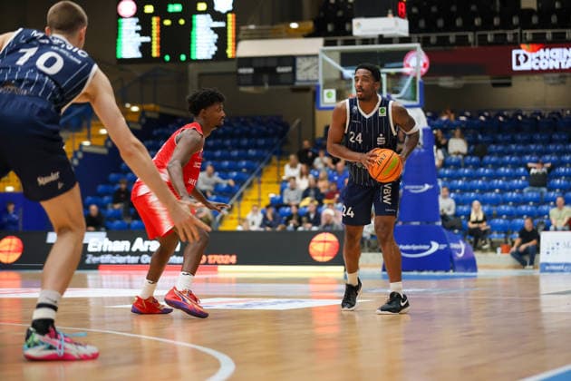GER, Paderborn Baskets vs. VfL SparkassenStars Bochum, Basketball, ProA, 1. Spieltag, Spielzeit 2026 2027, 26.09.2026,JaMonta Black (VfL SparkassenStars Bochum) GER, Paderborn Baskets vs. VfL SparkassenStars Bochum, Basketball, ProA, 1. Spieltag, Spielzeit 2026 2027, 26.09.2026 Paderborn Baskets Copyright: xEibner-Pressefoto JavadxMohammadpourx EP_JMR