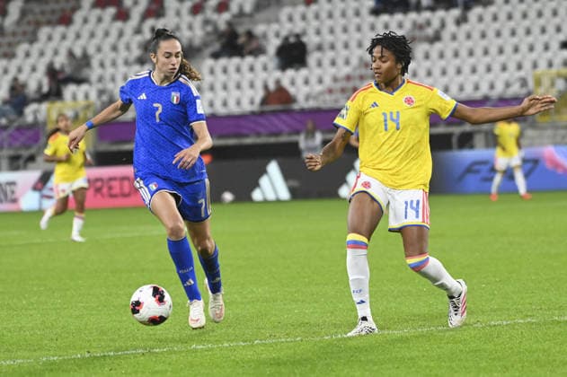 IPA89005301 - Giulia Galli (ITA) and Fernanda Viafara (COL) during the third-place match of the FIFA U-20 Women s World Cup between Italy and Colombia, held in Lodz, Poland, on September 26, 2026  Copyright: xMichalxDubiel IPAxSportx xx IPA89005301