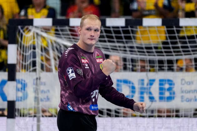 David Späth (Torwart, RNL, 29), Spieler der Rhein-Neckar-Löwen, Einzelbild, Einzelfoto, Aktion, Action, Jubel, jubeln, jubelt, celebration, Freude, freuen, freut sich, zuversichtlich, optimistisch, positiv, Spielszene, 26.09.2026, Mannheim (Deutschland), Handball, Bundesliga, Rhein-Neckar Löwen - MT Melsungen