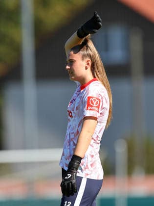 Football Women german DFB Pokal Cup 2026 - 2027 Fc Ingolstadt-FSV Mainz Pawlowski Laura of Mainz is seen during the Women German DFB Pokal Cup 2026 - 2027 football match between Fc Ingolstadt and 1.FSV Mainz 05 at ESV Stadium in Ingolstadt , Bayern , Germany . September 26th , 2026 Photo by Davide Elias Copyright: xDavidexEliasx