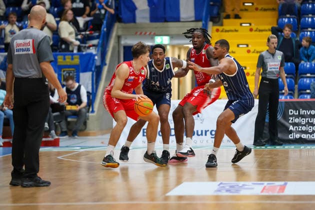 GER, Paderborn Baskets vs. VfL SparkassenStars Bochum, Basketball, ProA, 1. Spieltag, Spielzeit 2026 2027, 26.09.2026,Nico Marty Decker (Paderborn Baskets) GER, Paderborn Baskets vs. VfL SparkassenStars Bochum, Basketball, ProA, 1. Spieltag, Spielzeit 2026 2027, 26.09.2026 Paderborn Baskets Copyright: xEibner-Pressefoto JavadxMohammadpourx EP_JMR