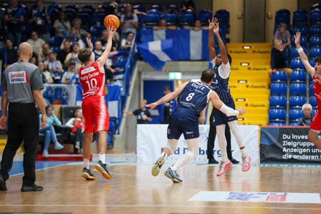 GER, Paderborn Baskets vs. VfL SparkassenStars Bochum, Basketball, ProA, 1. Spieltag, Spielzeit 2026 2027, 26.09.2026,Nico Marty Decker (Paderborn Baskets) GER, Paderborn Baskets vs. VfL SparkassenStars Bochum, Basketball, ProA, 1. Spieltag, Spielzeit 2026 2027, 26.09.2026 Paderborn Baskets Copyright: xEibner-Pressefoto JavadxMohammadpourx EP_JMR