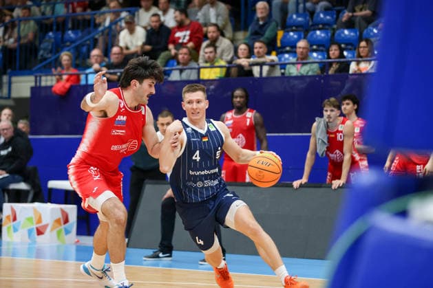 GER, Paderborn Baskets vs. VfL SparkassenStars Bochum, Basketball, ProA, 1. Spieltag, Spielzeit 2026 2027, 26.09.2026,Niklas Geske (VfL SparkassenStars Bochum) GER, Paderborn Baskets vs. VfL SparkassenStars Bochum, Basketball, ProA, 1. Spieltag, Spielzeit 2026 2027, 26.09.2026 Paderborn Baskets Copyright: xEibner-Pressefoto JavadxMohammadpourx EP_JMR