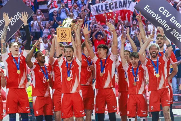 26.09.2026 MEDIOLAN WLOCHY ( MILAN ITALIA ) UNIPOL FORUM SIATKOWKA MEZCZYZN MISTRZOSTWA EUROPY W SIATKOWCE FINAL RUNDA FINALOWA ( CEV EUROVOLLEY 2026 MEN FINAL ROUND FINAL MATCHES MEN S VOLLEYBALL GAME POLAND - FRANCE ) MECZ POLSKA - FRANCJA NZ. RADOSC ZWYCIESTOW POLSKA MISTRZEM EUROPY NA ZDJECIU JAKUB POPIWCZAK MARCIN KOMENDA KAMIL SEMENIUK , BARTLOMIEJ LEMANSKI. . WILFREDO LEON VENERO ALEKSANDER SLIWKA ARTUR SZALPUK JAKUB NOWAK KAMIL SEMENIUK MAKSYMILIAN GRANIECZNY TOMASZ FORNAL BARTLOMIEJ BALADZ SZYMON JAKUBISZAK FOTO JAKUB PIASECKI CYFRASPORT NEWSPIX.PL --- newspix.pl 
