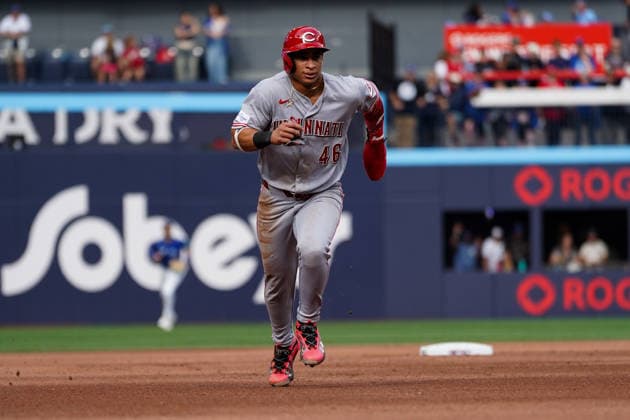 Cincinnati Reds v Toronto Blue Jays - MLB, Baseball Herren, USA Juan Brito 46 of Cincinnati Reds runs the bases during the game against the Toronto Blue Jays at Rogers Centre on September 26, 2026, in Toronto, Ontario, Canada. (Photo by Leonardo Ramirez Eyepix Group) Copyright: xLeonardoxRamirez xEyepixxGroupx LR_26092026_197832
