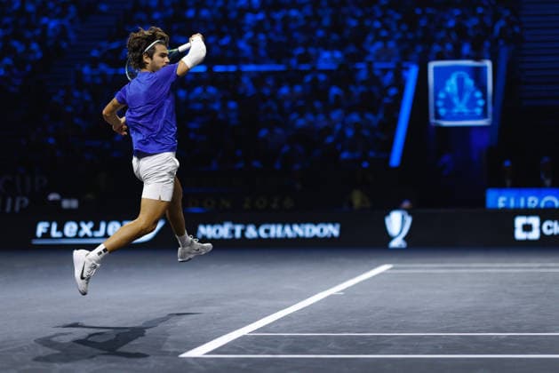 Carlos Alcaraz of Team Europe in action against Taylor Fritz of Team World during the 2026 Laver Cup at The O2 Featuring: Carlos Alcaraz Where: London, United Kingdom When: 26 Sep 2026 Credit: Alex Cropper Cover Images EDITORIAL USE ONLY. NOT FOR USE BY NEWSPAPERS BASED IN THE UK. Copyright: xx coverimg56062785