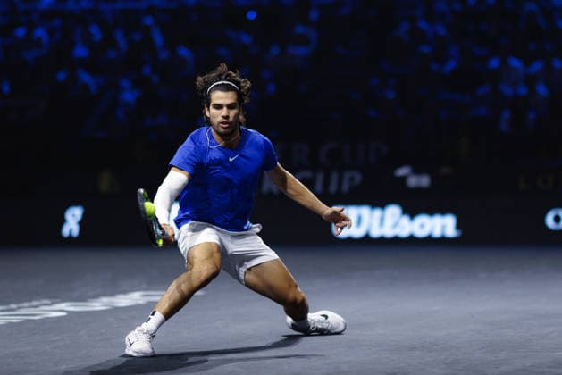 Carlos Alcaraz of Team Europe in action against Taylor Fritz of Team World during the 2026 Laver Cup at The O2 Featuring: Carlos Alcaraz Where: London, United Kingdom When: 26 Sep 2026 Credit: Alex Cropper Cover Images EDITORIAL USE ONLY. NOT FOR USE BY NEWSPAPERS BASED IN THE UK. Copyright: xx coverimg56062793