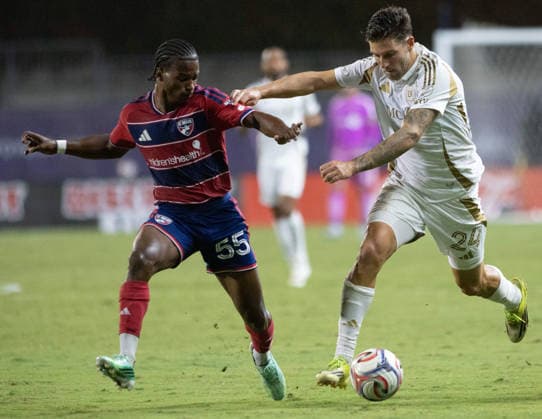 September 26, 2026, Frisco, Texas, USA: FC Dallas midfielder KAICK (55) and Los Angeles FC defender RYAN HOLLINGSHEAD (24) battle for the ball during a soccer game between Los Angeles FC and FC Dallas at Toyota Stadium in Frisco, TX. Frisco USA - ZUMAh193 20260926_zsp_h193_013 Copyright: xDanielxMcGregor-Huyerx