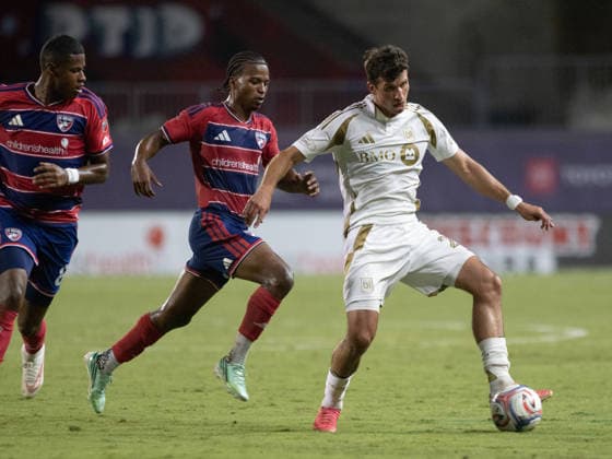 September 26, 2026, Frisco, Texas, USA: Los Angeles FC defender YEVHEN CHEBERKO (23) moves the ball during a soccer game between Los Angeles FC and FC Dallas at Toyota Stadium in Frisco, TX. Soccer 2026: FC Dallas 1:0 Los Angeles FC  - ZUMAh193 20260926_zsp_h193_020 Copyright: xDanielxMcGregor-Huyerx