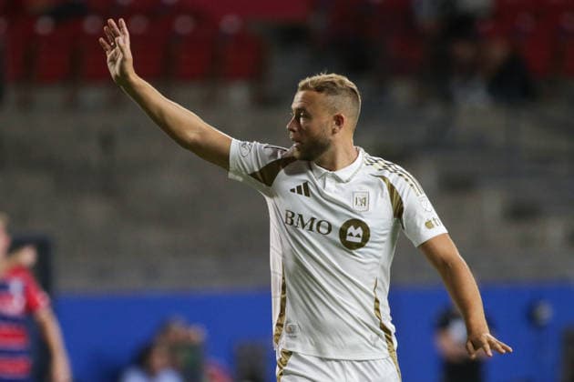 September 26, 2026, Frisco, Texas, USA: Los Angeles FC defender SERGI PALENCIA (14) reacts during a soccer game between Los Angeles FC and FC Dallas at Toyota Stadium in Frisco, TX. Soccer 2026: FC Dallas 1:0 Los Angeles FC  - ZUMAh193 20260926_zsp_h193_024 Copyright: xDanielxMcGregor-Huyerx