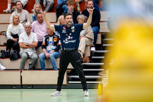 Krefeld, 26.09.2026, Handball, Herren, 3. Liga, Süd-West, 6. Spieltag, 2026 2027: HSG Krefeld Niederrhein Bergische Panther Mark Schmetz (Trainer, HSG Krefeld Niederrhein) während des Spiels