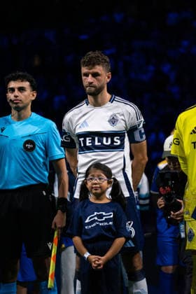 VANCOUVER, CANADA - SEPTEMBER 26: Thomas Muller of Vancouver Whitecaps FC stands during national anthems before the Major League Soccer match between Vancouver Whitecaps FC and DC United at BC Place Stadium on September 26, 2026 in Vancouver, British Columbia, Canada. Copyright: xAmyxElle SPPx Sportspressphoto_SPR240926