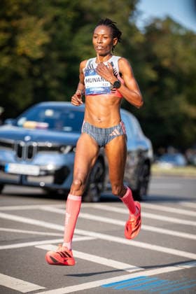 BERLIN, GERMANY - SEPTEMBER 27, 2026: Mary Munanu (KEN, Kenya) competing during the 52. BMW Berlin Marathon at Berlin on September 27, 2026 in Berlin, Germany. Copyright: xBEAUTIFULxSPORTS Kuehnx