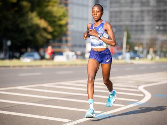 BERLIN, GERMANY - SEPTEMBER 27, 2026: Ludwina Chepngeich (KEN, Kenya) competing during the 52. BMW Berlin Marathon at Berlin on September 27, 2026 in Berlin, Germany. Copyright: xBEAUTIFULxSPORTS Kuehnx