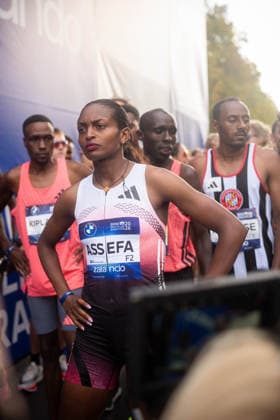 BERLIN, GERMANY - SEPTEMBER 27, 2026: Tigst Assefa (ETH, Ethiopia) before the 52. BMW Berlin Marathon at Berlin on September 27, 2026 in Berlin, Germany. Copyright: xBEAUTIFULxSPORTS Kuehnx