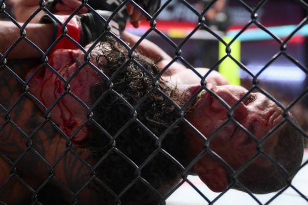 September 27, 2026, Las Vegas, Nevada, USA: RAUL ROSAS JR. defeated RAON BARCELOS by TKO (slam) at 1:38 of Round 5 during UFC Fight Night at the UFC APEX in Las Vegas. Las Vegas USA - ZUMAo117 20260927_zsp_o117_065 Copyright: xMikaelxOnax