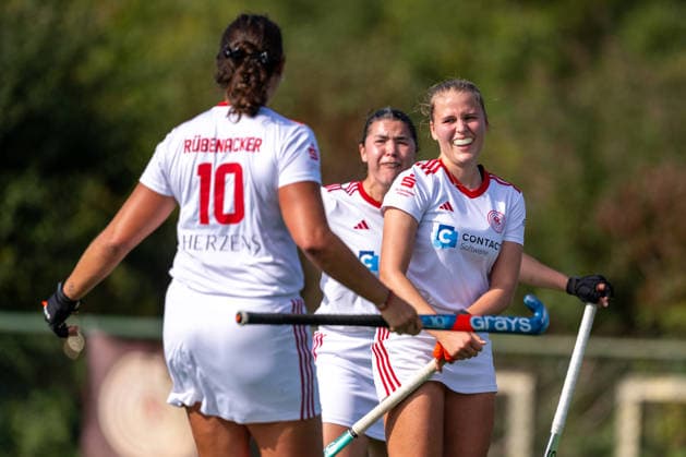 BHC 1. Damen, 1. Bundesliga, Feldhockey - Bremer HC - Berliner HC Bremen, Deutschland, 26.09.26: BHC 1. Damen, 1. Bundesliga, Feldhockey im Bremer Hockey-Club e.V. am 26.09.2026 in Bremen, Deutschland. (Foto von Axel Kaste) Tor Jubel Lena Frerichs, Bremer HC Bremen Bremer Hockey-Club e.V. Freie Hansestadt Bremen Deutschland