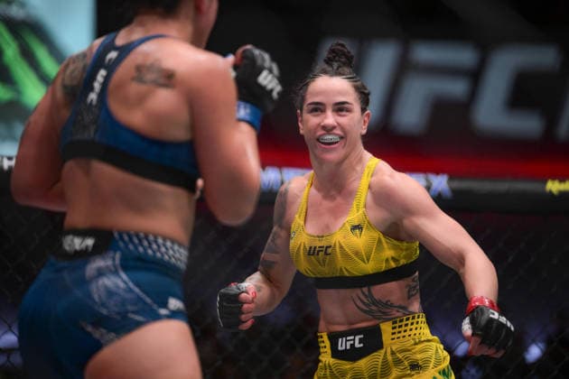 September 27, 2026, Las Vegas, Nevada, USA: AILIN PEREZ defeated NORMA DUMONT by unanimous decision (29-28, 29-28, 29-28).during UFC Fight Night at the UFC APEX in Las Vegas. Las Vegas USA - ZUMAo117 20260927_zsp_o117_083 Copyright: xMikaelxOnax