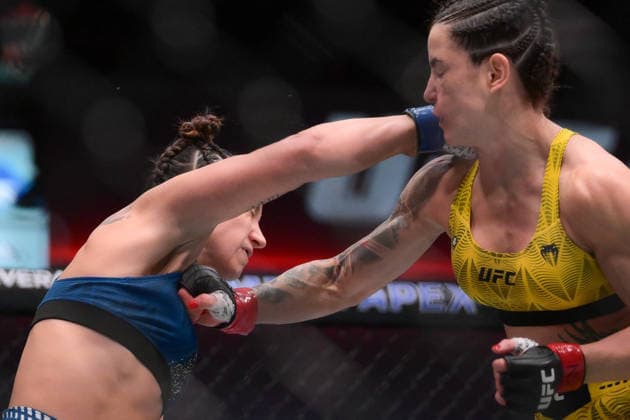September 27, 2026, Las Vegas, Nevada, USA: AILIN PEREZ defeated NORMA DUMONT by unanimous decision (29-28, 29-28, 29-28).during UFC Fight Night at the UFC APEX in Las Vegas. Las Vegas USA - ZUMAo117 20260927_zsp_o117_082 Copyright: xMikaelxOnax